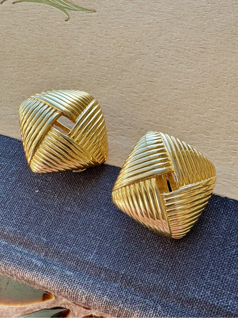 Vintage Vendome Gold Tone Ribbed Geometric Clip-On Earrings